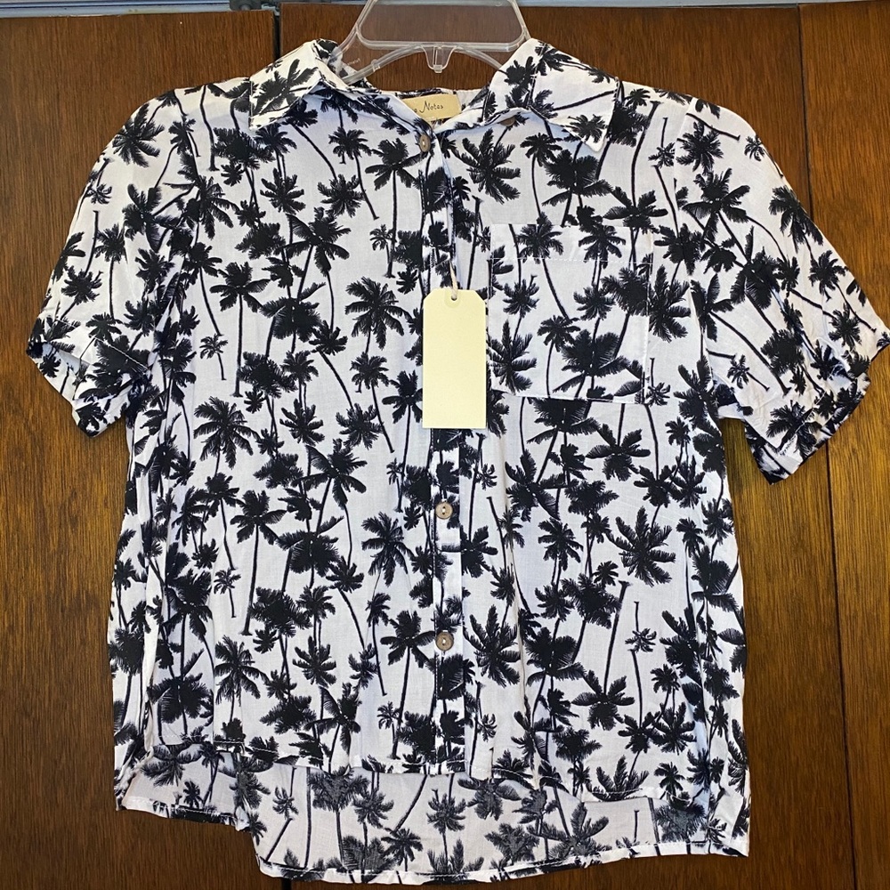 Women’s Palm Tree button up short sleeve